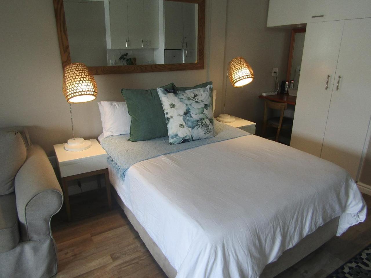 Shipsbell 5B Apartment St Francis Bay Ngoại thất bức ảnh